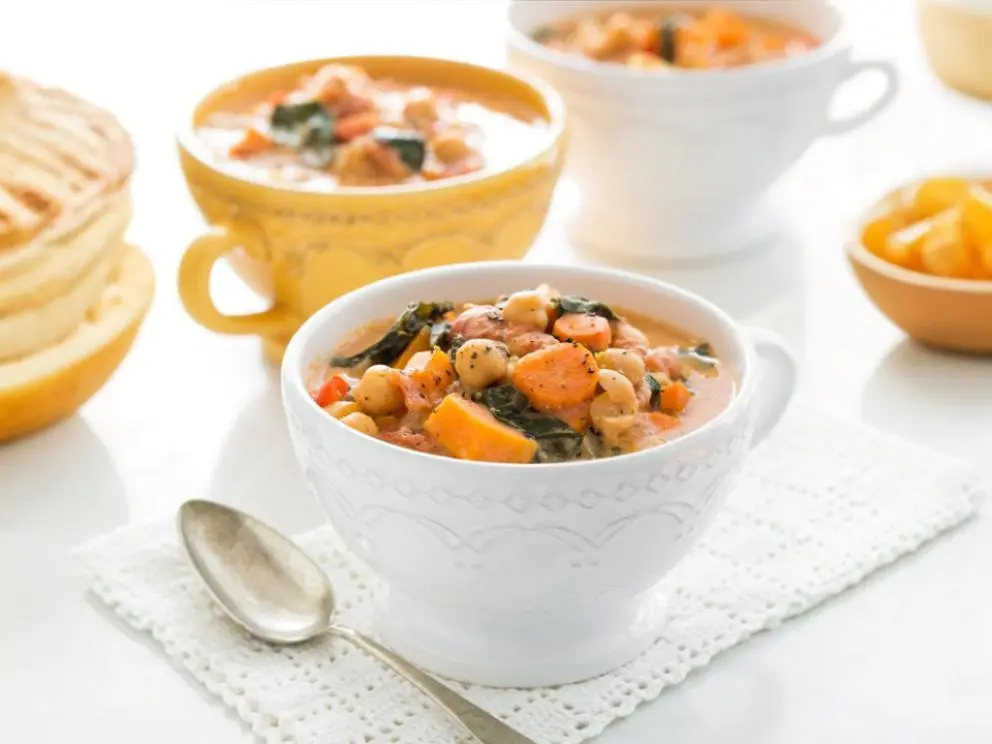 Sopa Vegana de Legumes com 10 Especiarias